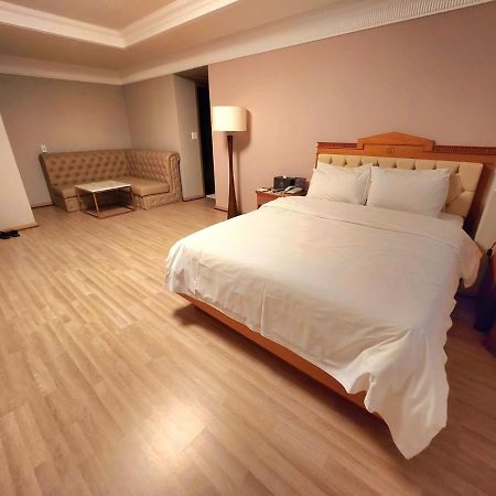 Gwangju Empire Hotel Gwangju Metropolitan City Εξωτερικό φωτογραφία